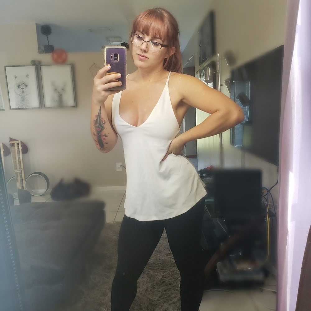 H&M low cut top